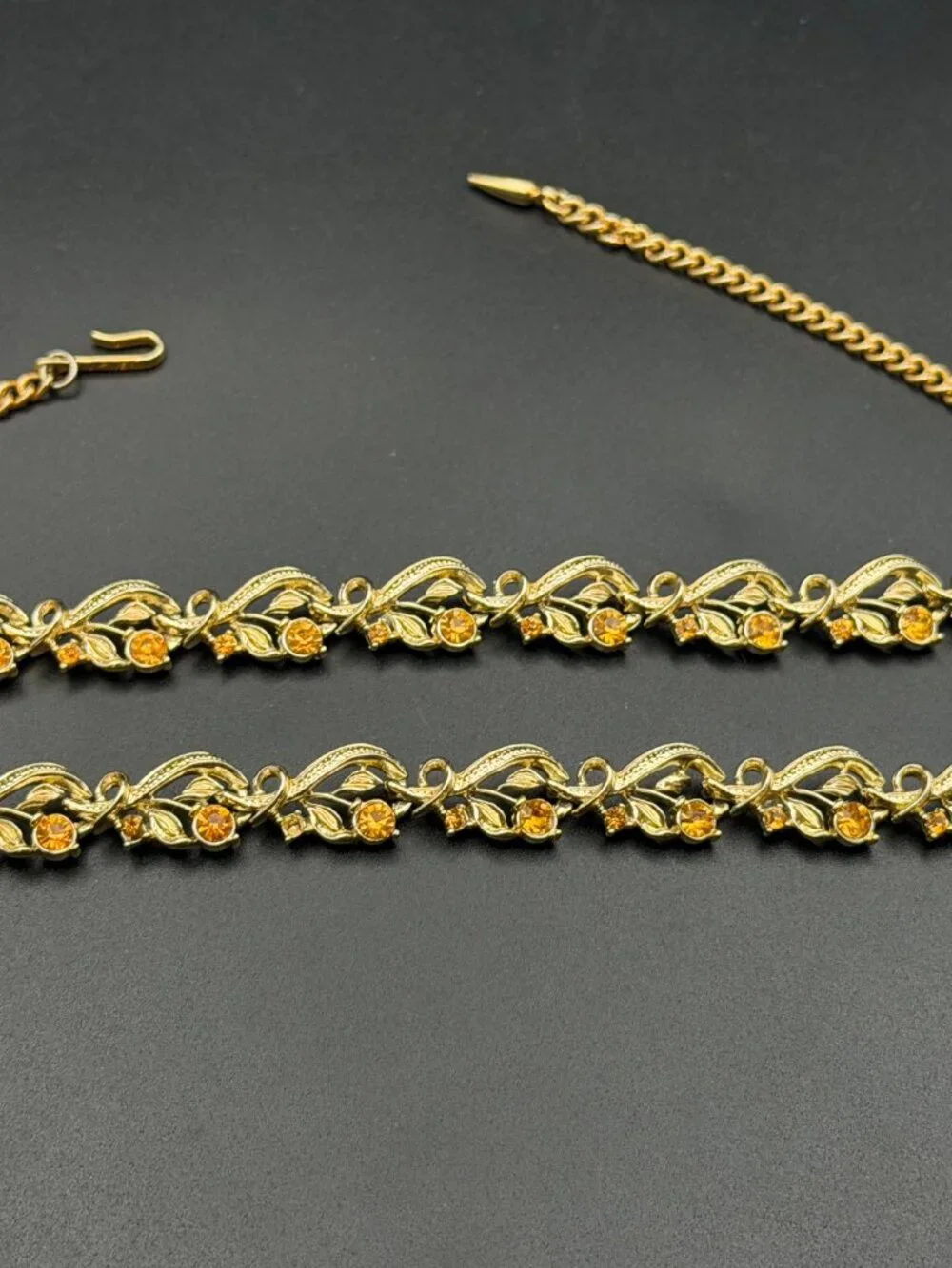 Vintage LISNER Necklace Bracelet Set Amber Rhinestone Leaf Vine Gold Tone Parure